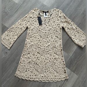 BCBG MAXAZRIA Dress Women’s Size M Beige Knit